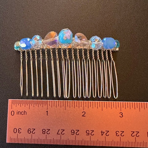 Handmade Blue & Pink, Roses & Hearts Glass & Crystal Hair Comb Light Gold - Picture 4 of 8